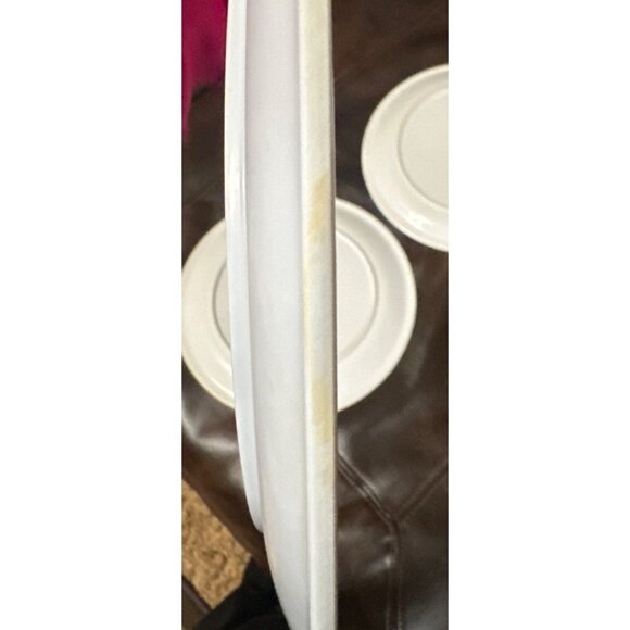 Set of 3 Gibson Christmas Santa Holding Coca-Cola Collectible Decorative Plates - Picture 8 of 12